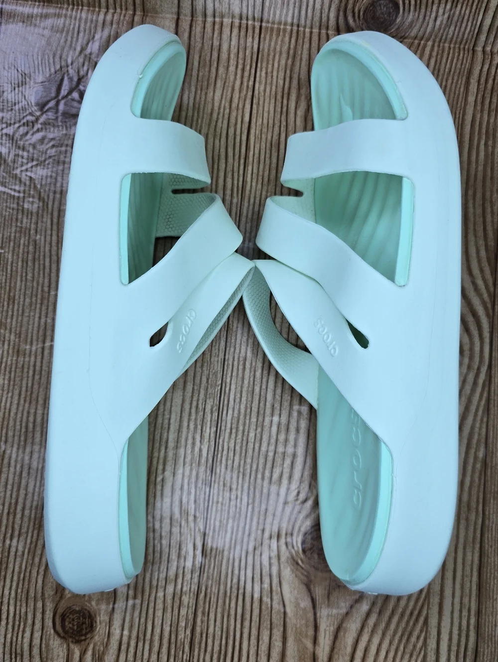 Crocs Mint Green Getawat Sandals‎ Size 10